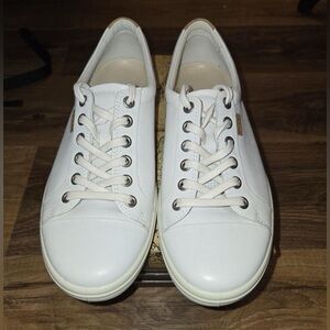 Ecco Soft 7 Sneaker US Women’s Size 8/EU Size 39 White Leather
